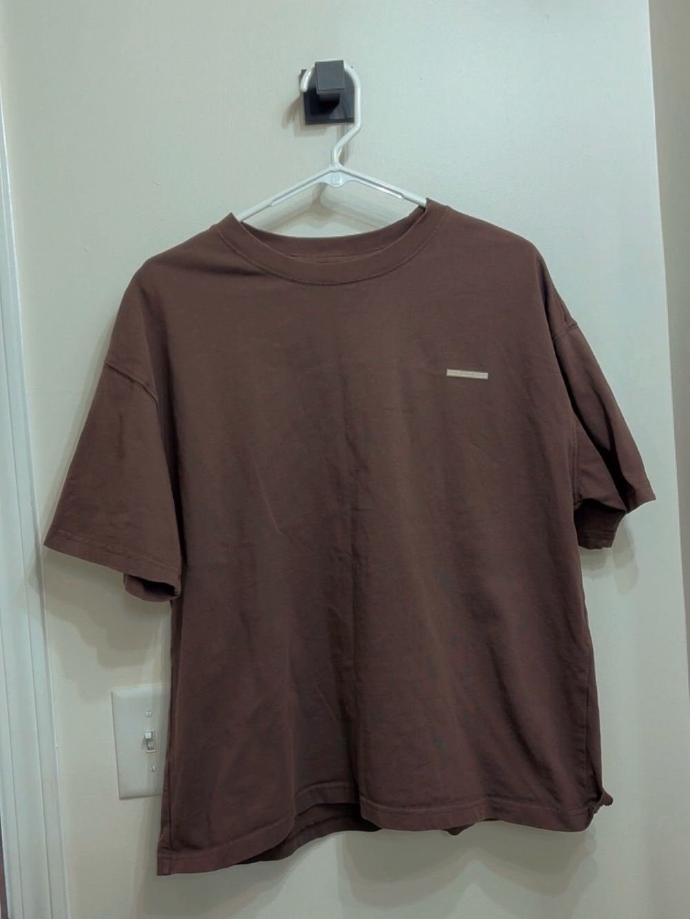 YoungLA Men’s Brown Short-Sleeve Crewneck Tee size M